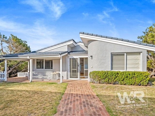 20 La Perouse Court, WA 6330
