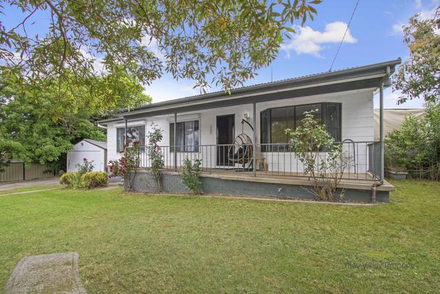 4 Lead Street, NSW 2582