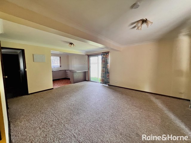 2/18 McDonald Avenue, NSW 2541