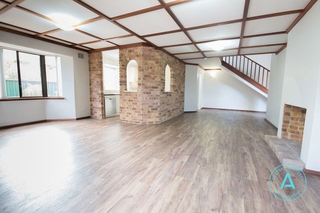 1/13 Melville Parade, WA 6151