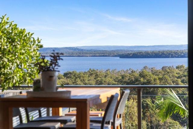 2212/15 Lakeview Rise, QLD 4567