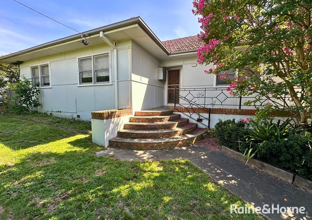 23 Tanang Street, NSW 2541