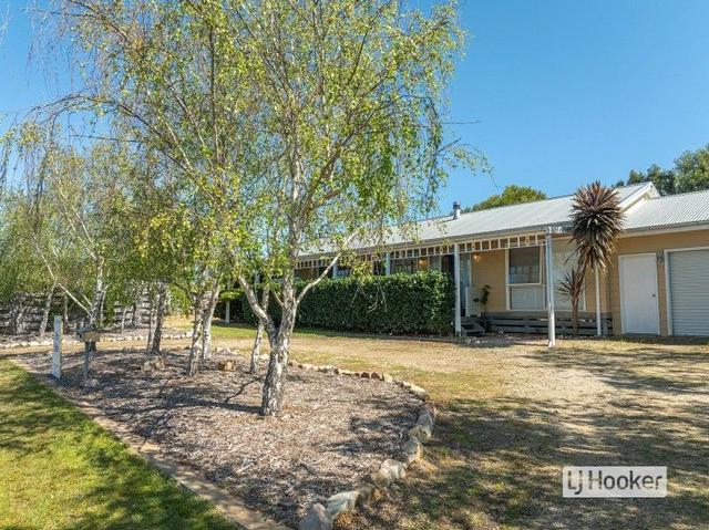 10 & 10A Lake Fair Rise, VIC 3875