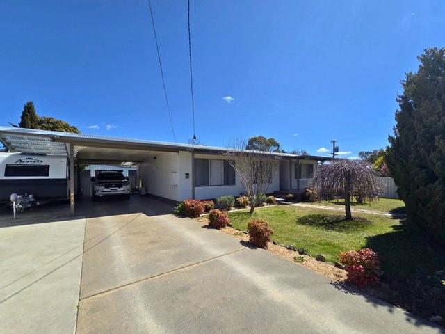 14 Meurant Street, NSW 2370
