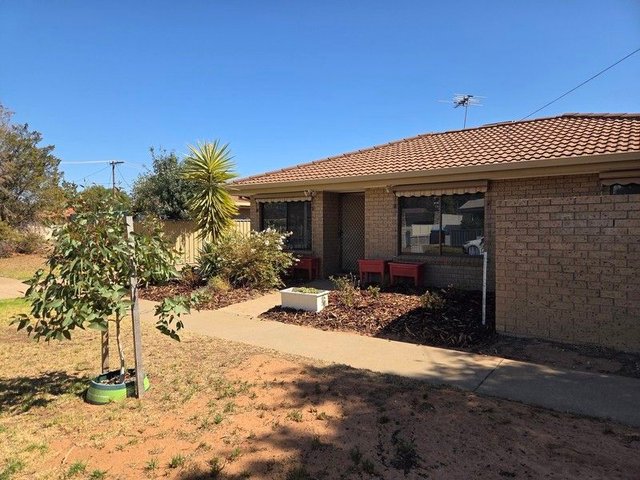 2/7 Caloola Court, VIC 3500