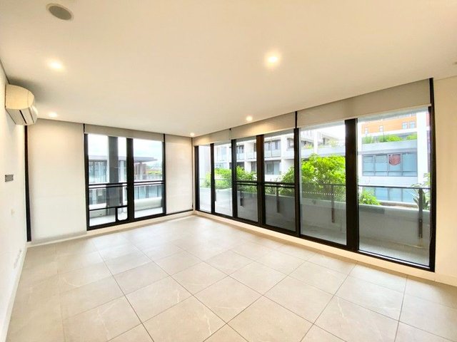 833/1 Broughton Street, NSW 2150
