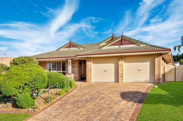 33 Saint Clair Crescent, QLD 4122