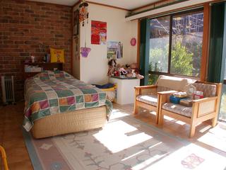 Bed 3 (2006-05-12)
