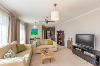 Family Room (2016-02-17)