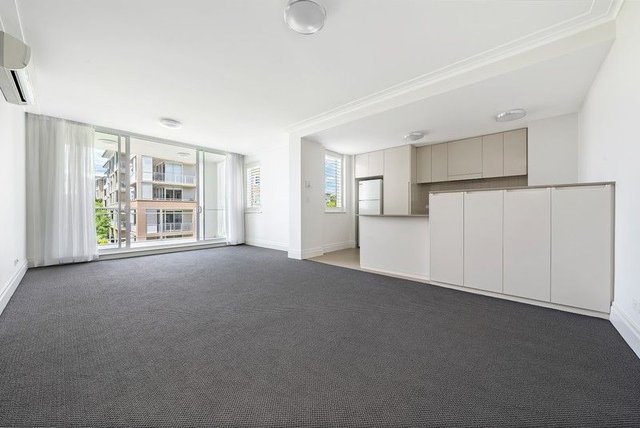 401/4 Rosewater Circuit, NSW 2137