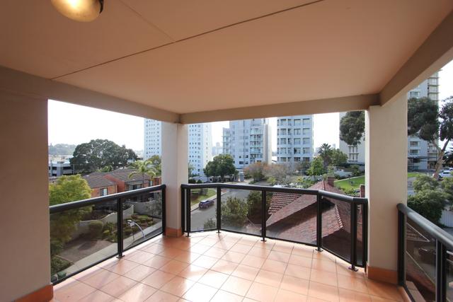 29/134 Mill Point Road, WA 6151