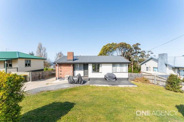 19 Madden Street, TAS 7320