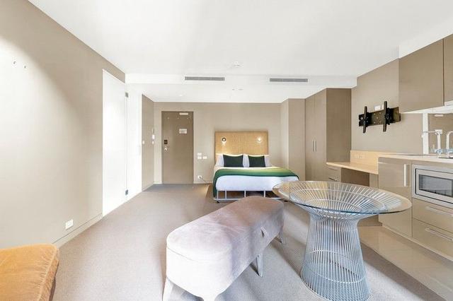 415/452 St Kilda Road, VIC 3000