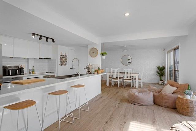 2/15 Sherwood Close, QLD 4213