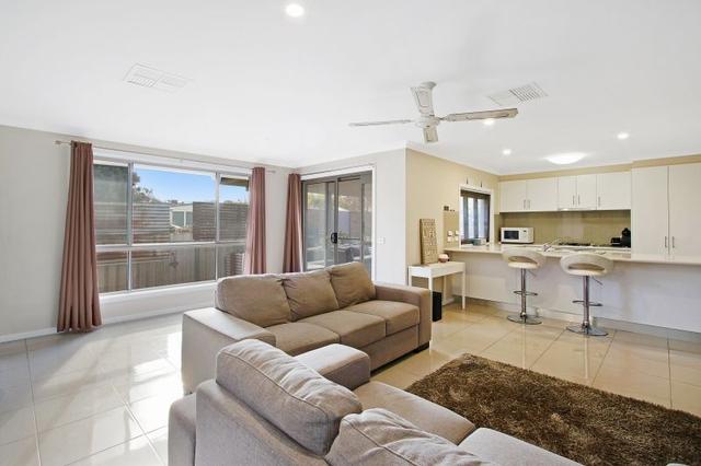 1 & 2/560 Hague Street, NSW 2641