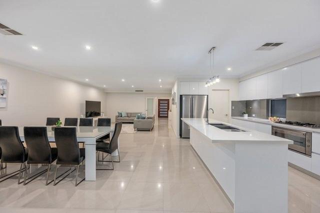 15 Leonidas Road, WA 6163