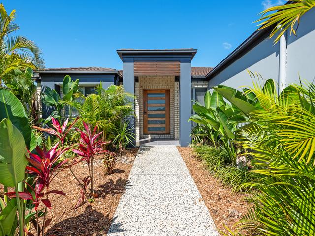 4 Faraday Crescent, QLD 4211