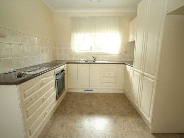 18 Fairbairn Street, VIC 3171