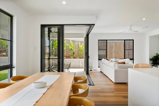 14 Bulla Court, NSW 2486