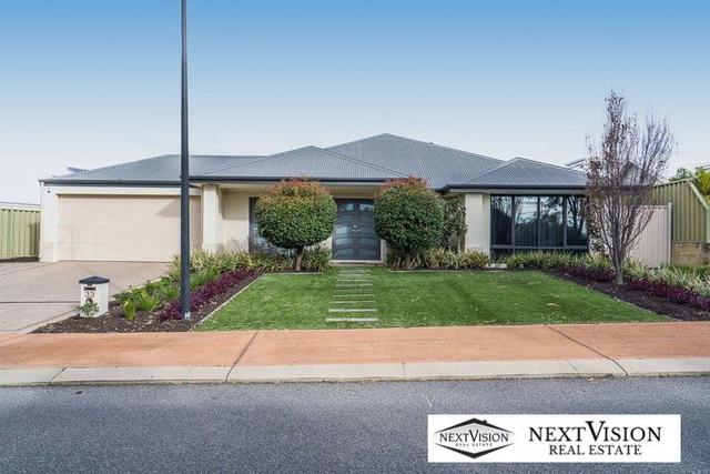 33 Aubin Grove Link, WA 6164