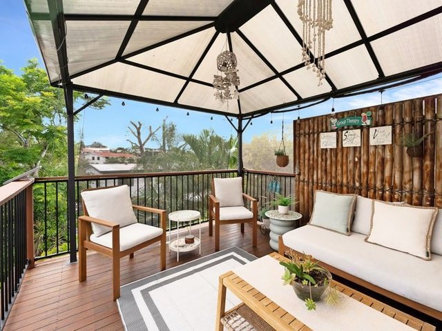 16 Macedon Street, QLD 4680