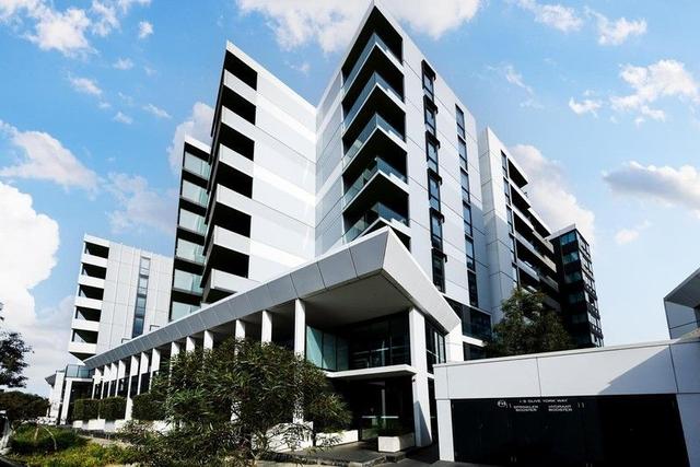 810/3 Olive York Way, VIC 3055