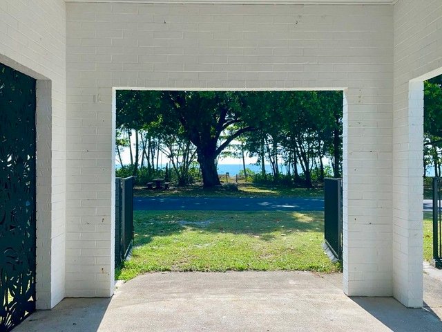 72 Marine Parade, QLD 4873