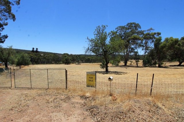 19 Vineyard Road, WA 6560