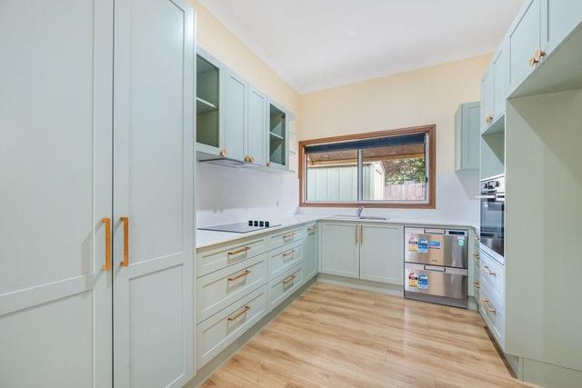 2/4 Arncliffe Avenue, NSW 2444