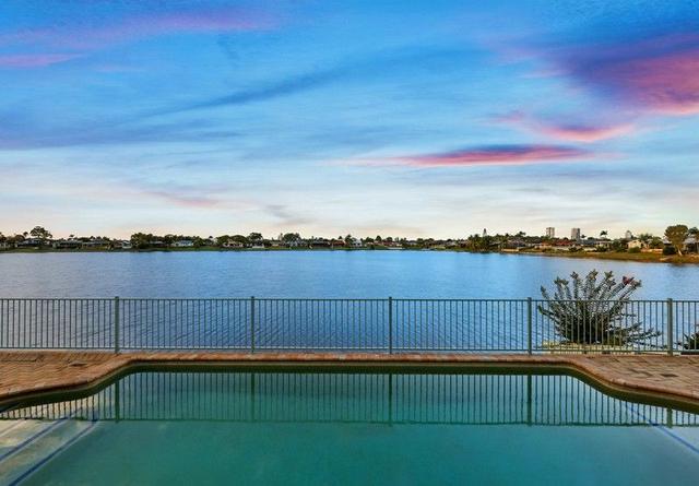 35 Wedgebill Parade, QLD 4220