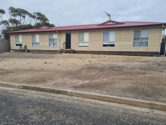 15 McKenzie Avenue, SA 5577