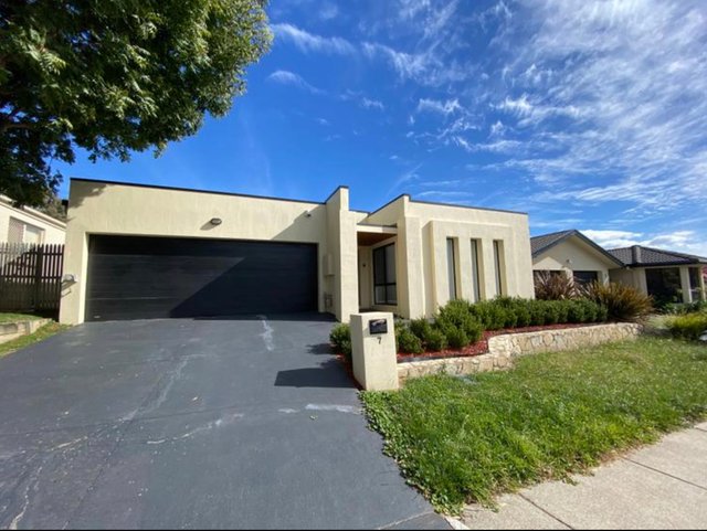 7 Eva West Street, ACT 2912