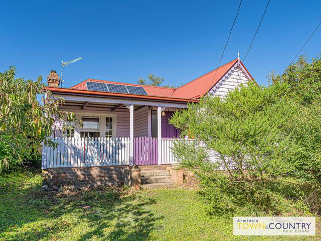 50 Mann Street, NSW 2350