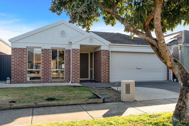 11 Millstream Pass, VIC 3064