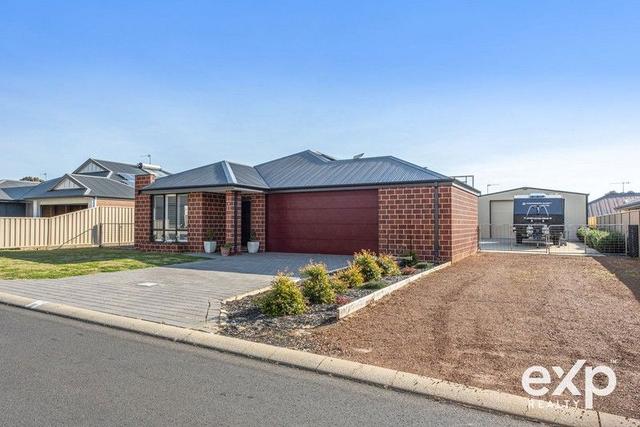 4 Harrison  Way, WA 6215