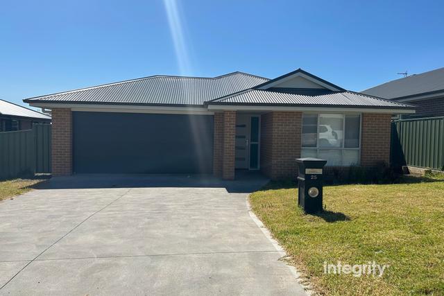 25 Bendigo Circuit, NSW 2541