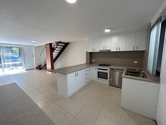 2/53 Stirling Highway, WA 6009