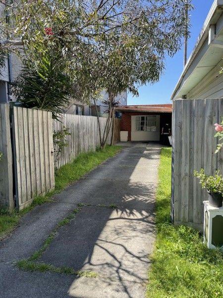 17b Mons Parade, VIC 3174