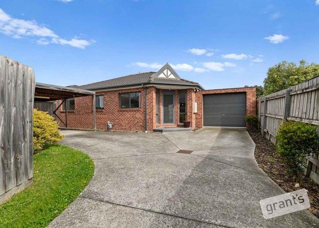 2/23 Hughes Crescent, VIC 3175