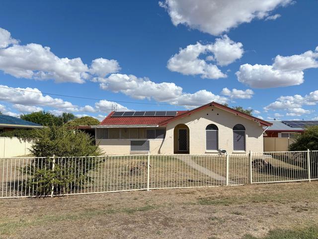 19 Wattle Crescent, NSW 2400
