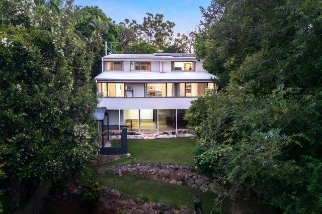 80 Narellan Street, QLD 4054