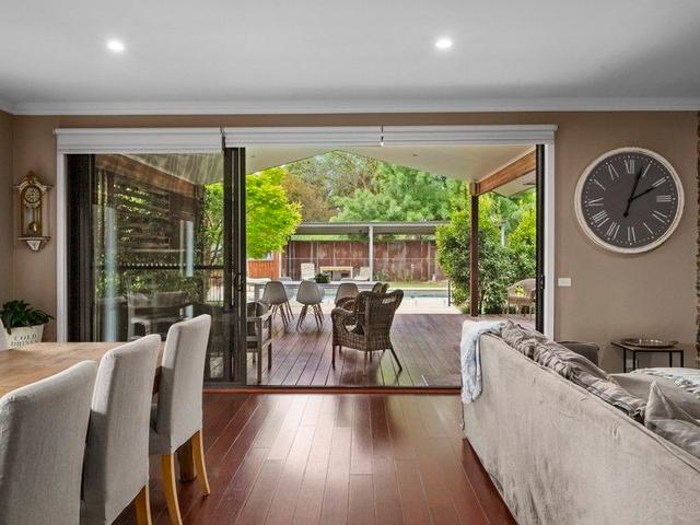 1 Village Court, VIC 3722