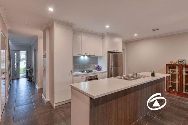 32/23 Atlantic Drive, VIC 3810