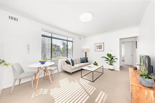 2/108 Atchison Street, NSW 2065