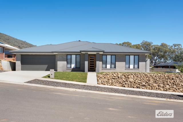 2 Gaze Street, VIC 3691