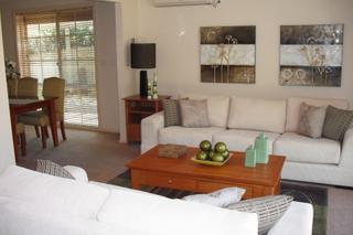 Living/Dining (2010-01-08)