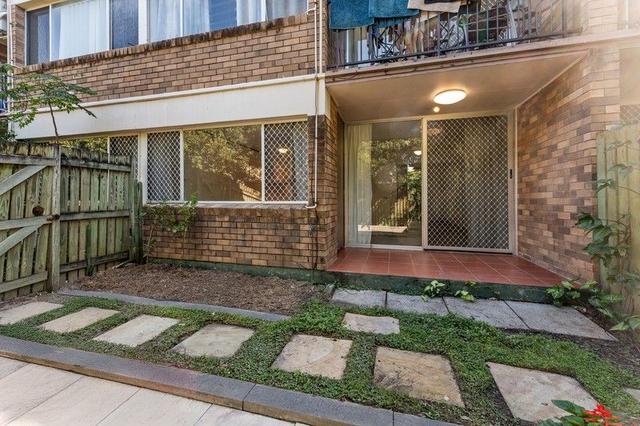 2/5 Westerham Street, QLD 4068