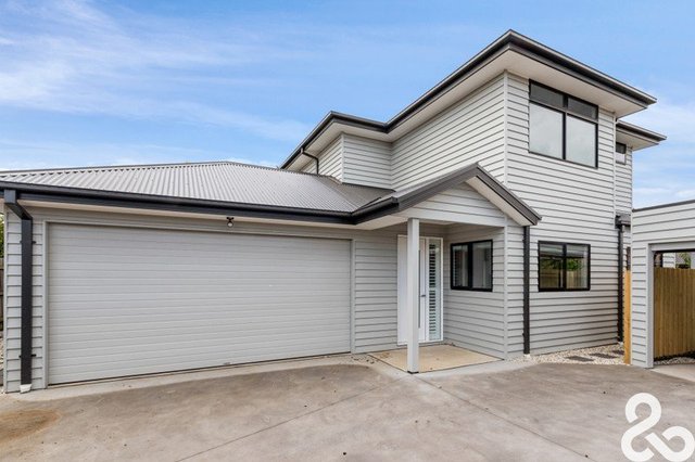 2/27 Guinea Court, VIC 3076