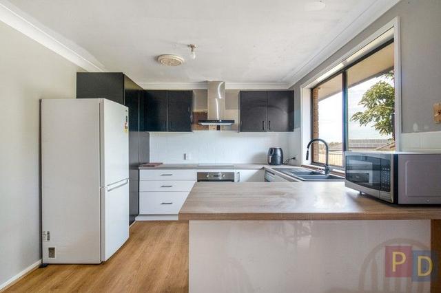 4 Hallett Place, NSW 2330