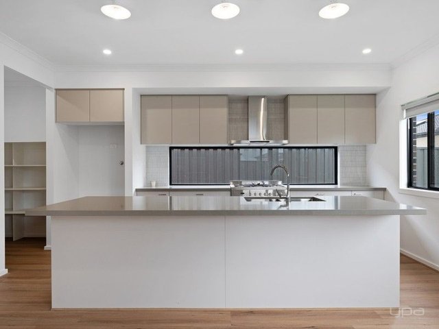 44 Ravenscraig Drive, VIC 3338